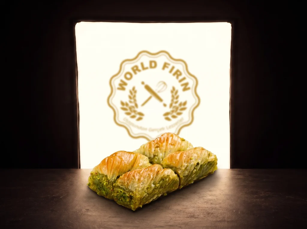 Kıvrım Fıstıklı Baklava