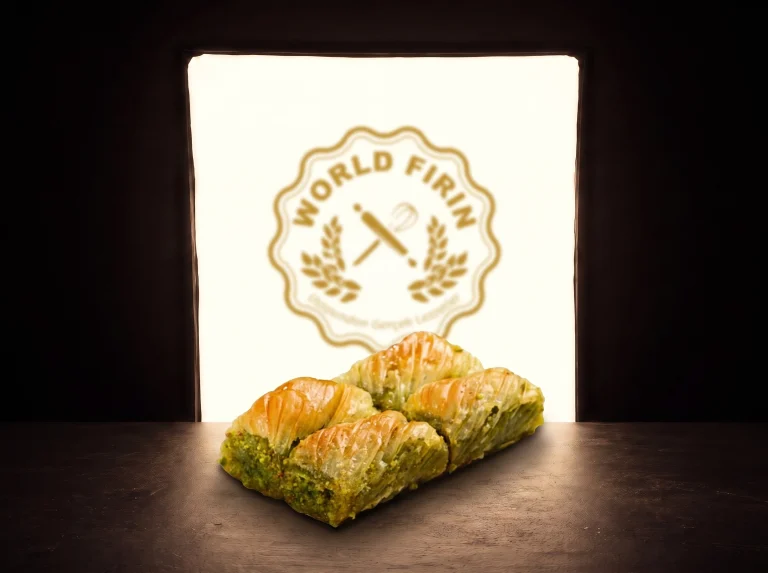 Kıvrım Fıstıklı Baklava